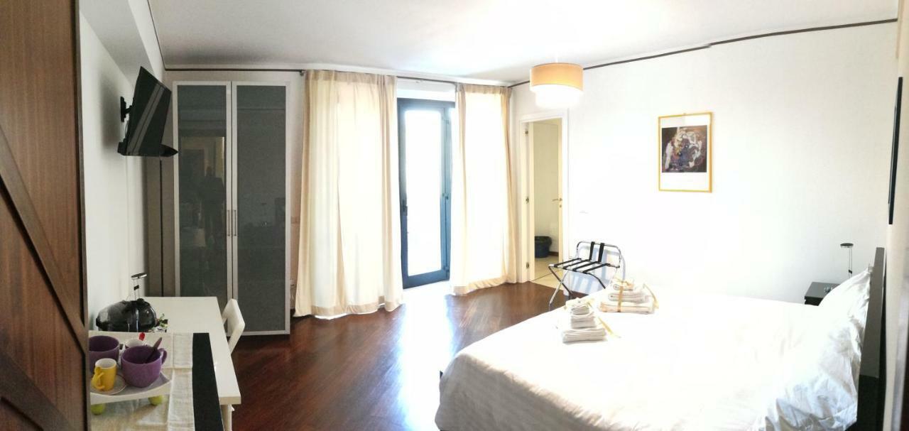 Bed and Breakfast A Casa Di Sara Ermy Бари Экстерьер фото